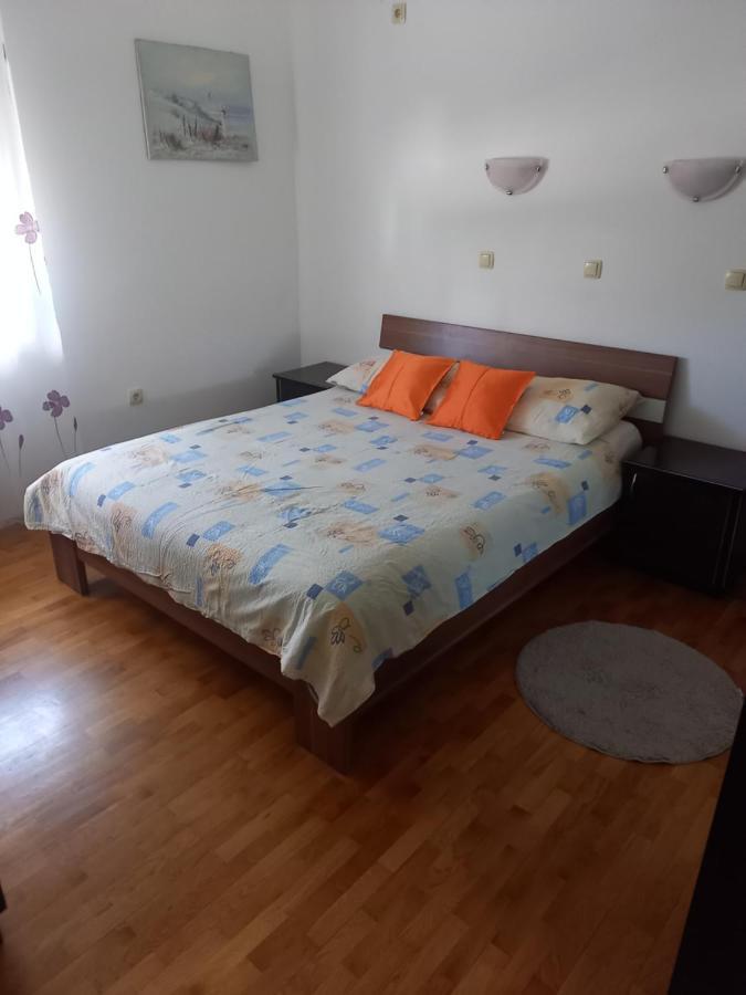 Petra Apartment *